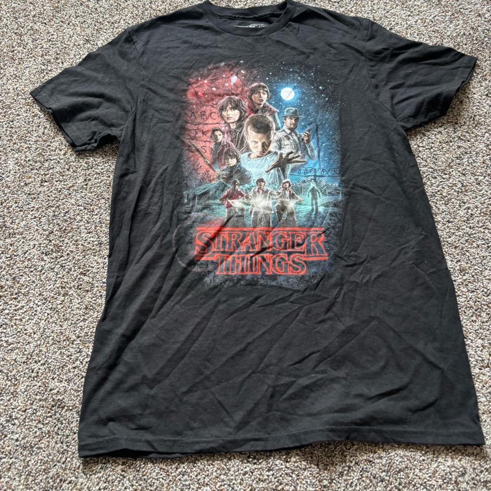Stranger Things Black Graphic T-Shirt medium
